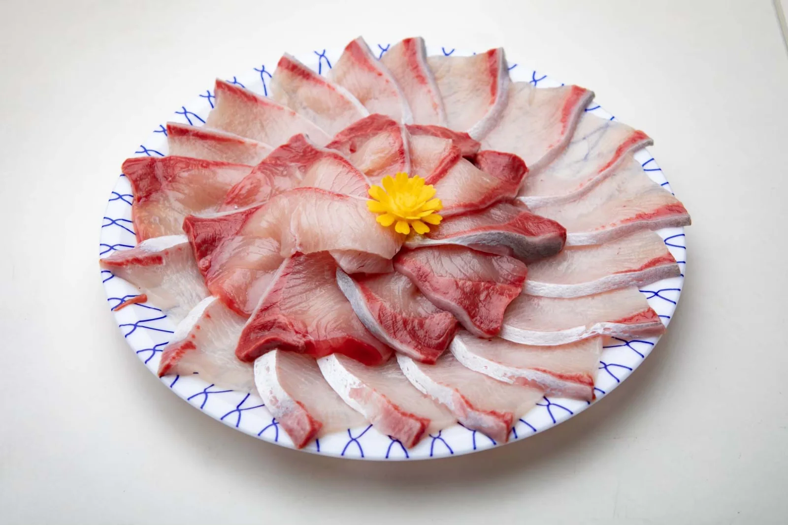 魚和水産のぶりしゃぶ用盛り合わせ