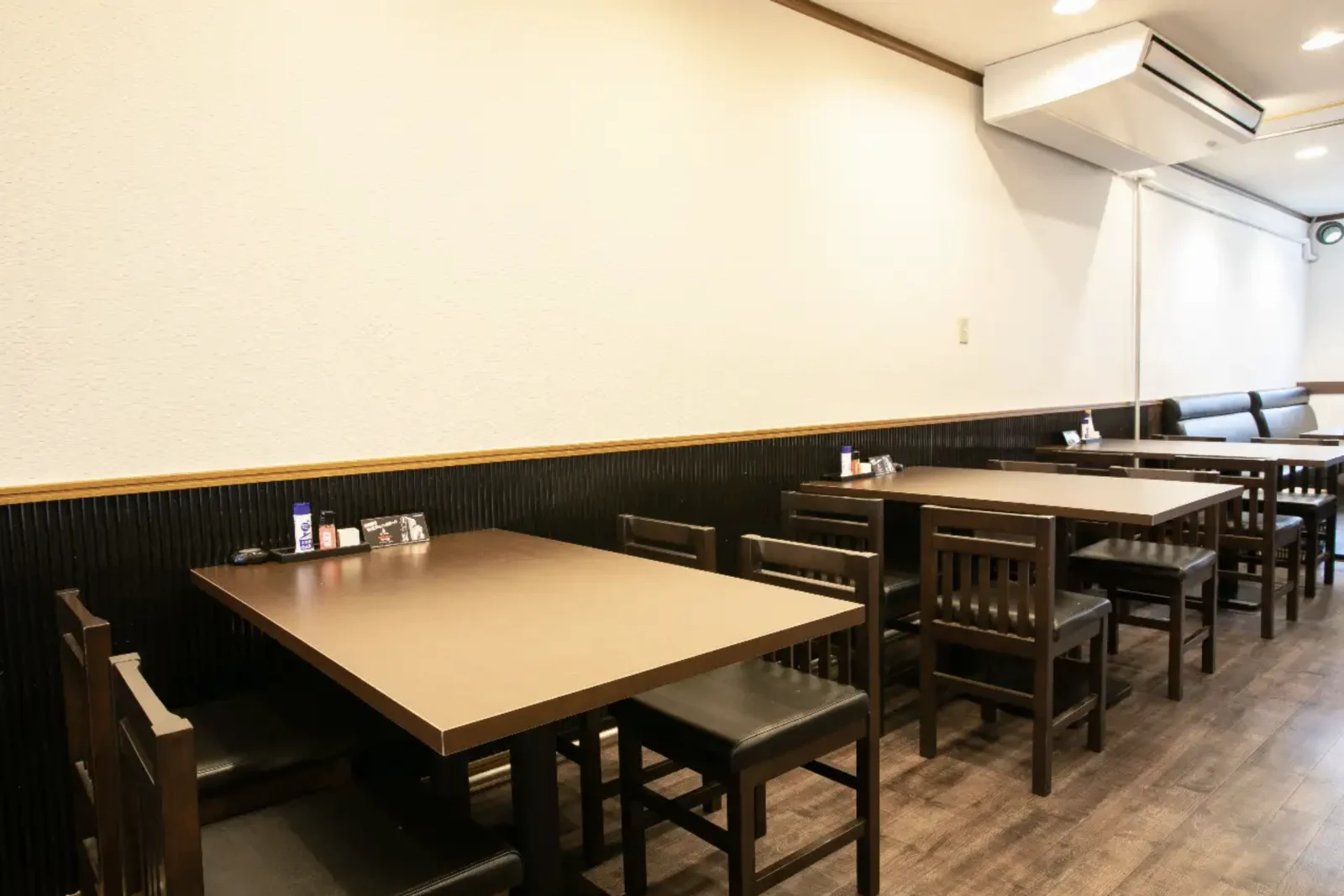 各種宴会に使える海鮮酒場うお心楠葉店の実際の店内